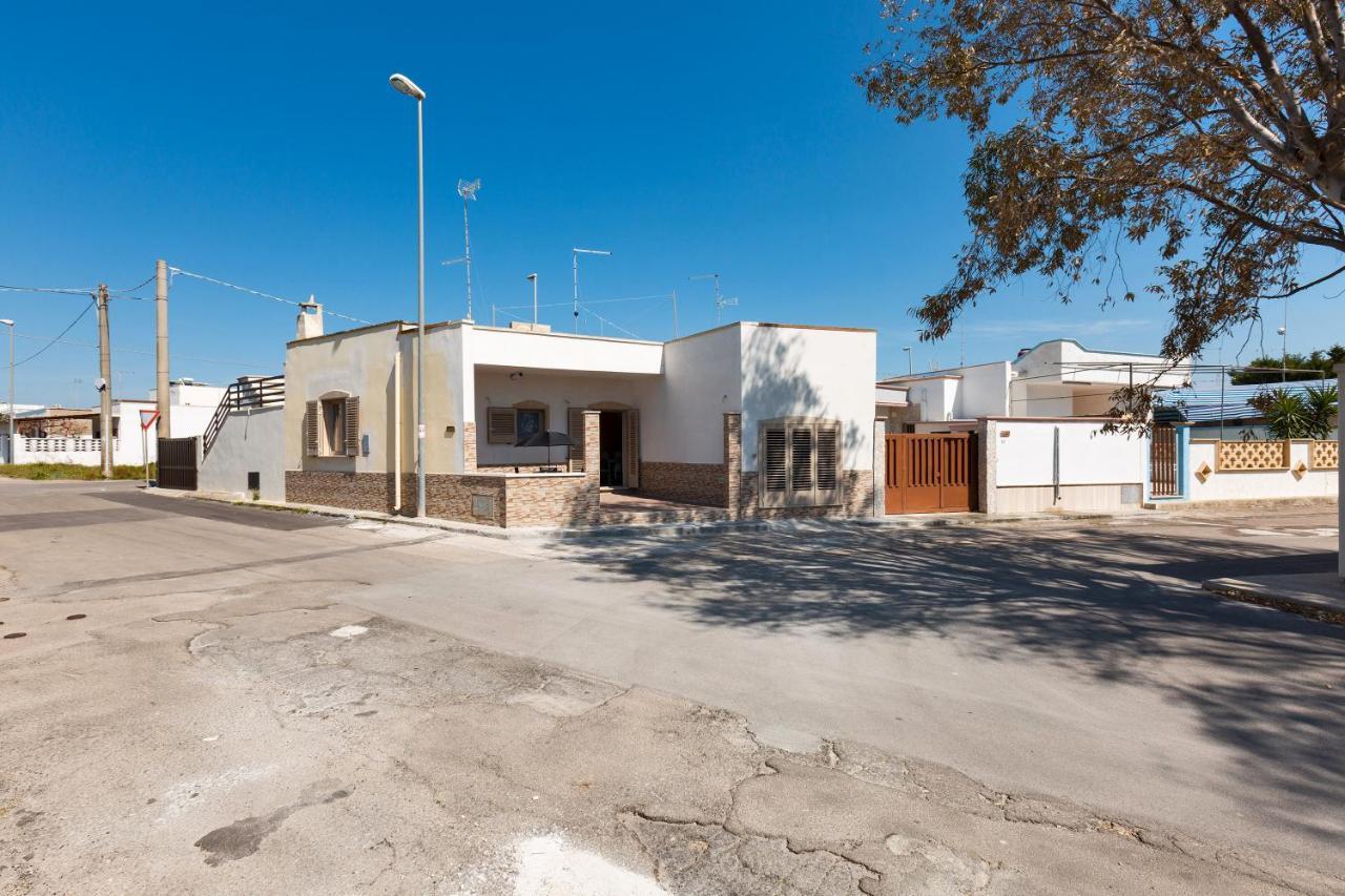 Villino Vanessa By Barbarhouse Torre Lapillo Exterior foto