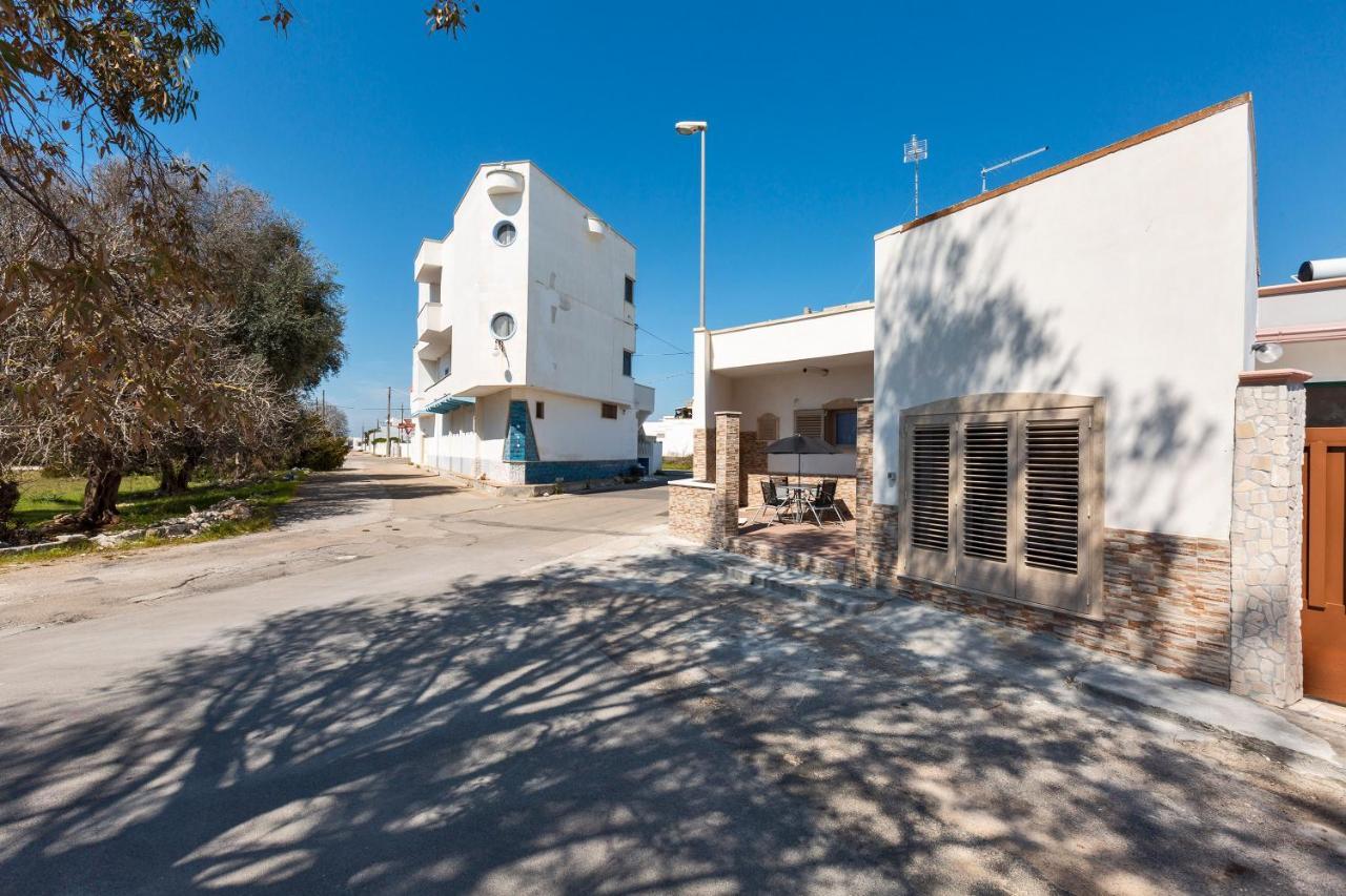 Villino Vanessa By Barbarhouse Torre Lapillo Exterior foto